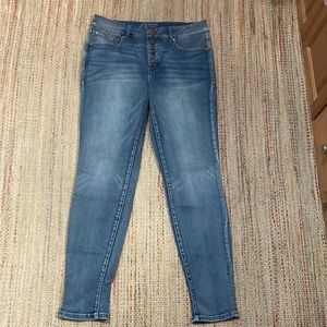 Maurice’s Everflex high rise size 14